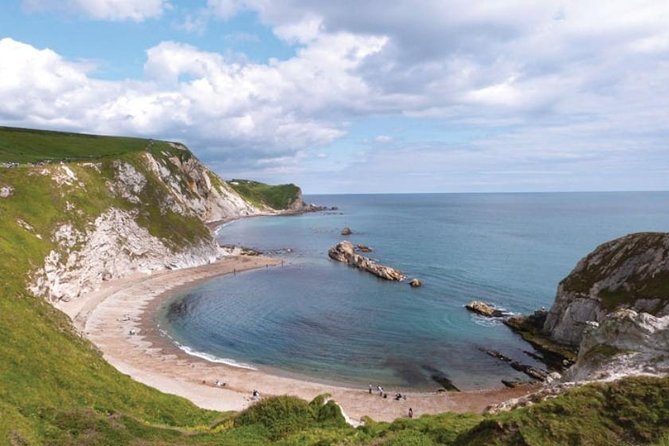 5-Day Devon and Cornwall Small-Group Tour from London - Day four: St. Michael’s Mount, Minack Theatre, and St. Ives