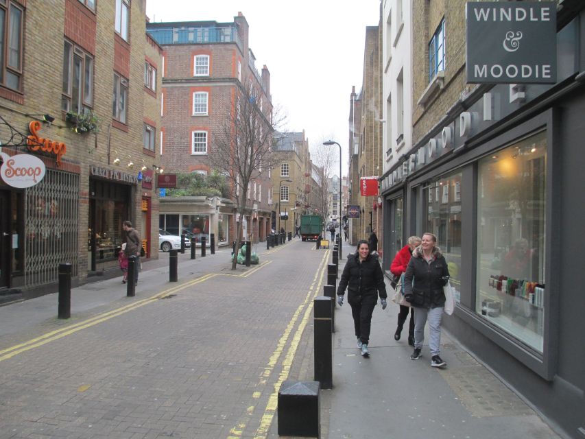 A Muggle's Guide to London: Harry Potter Walking Tour - Finding the real-life Diagon Alley connection