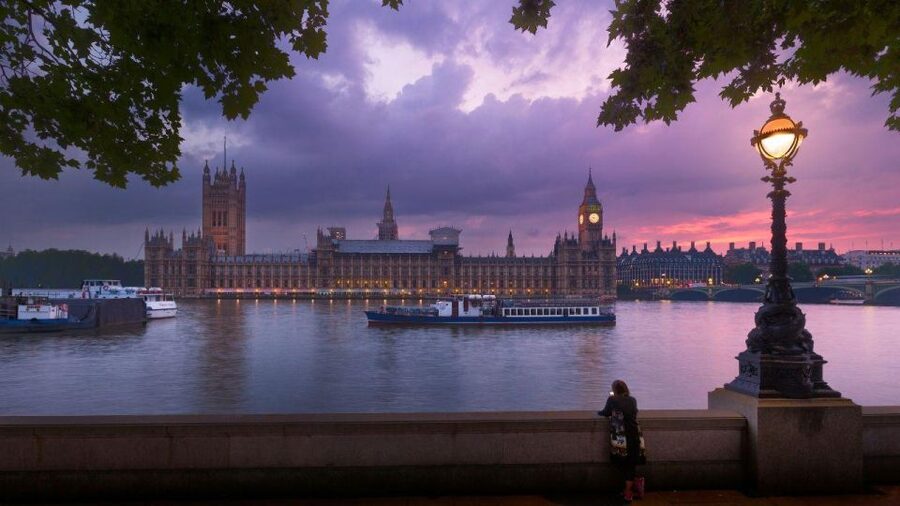 Best of London Walking Tour-3 Hours, Small Group max 10 - Buckingham Palace and London’s royal side