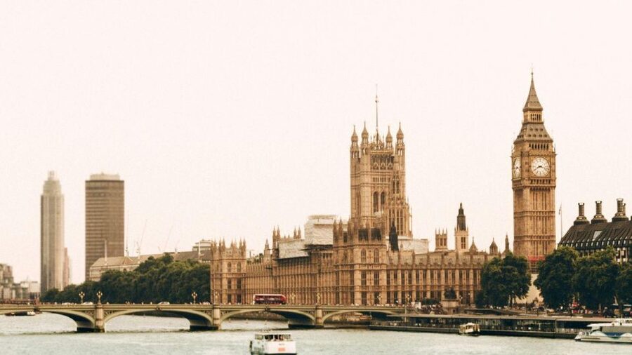 Best of London Walking Tour-3 Hours, Small Group max 10 - Westminster Abbey and the story of power