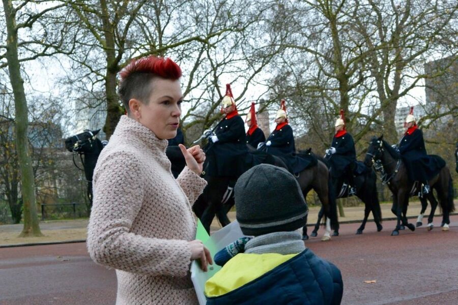 Bobbies, Corgis and the 7 Lions - Buckingham Palace and the question of the King