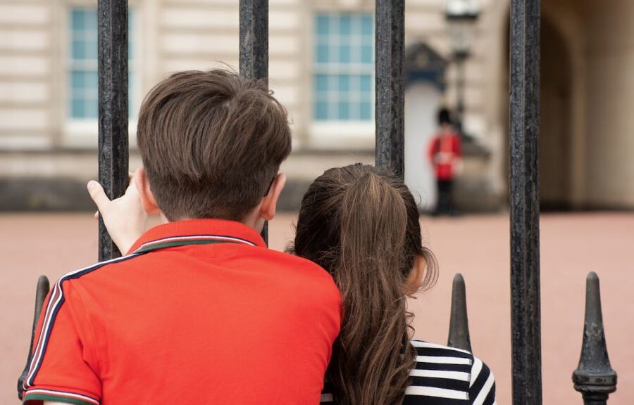Bobbies, Corgis and the 7 Lions - Trafalgar Square and Nelson’s unusual final journey
