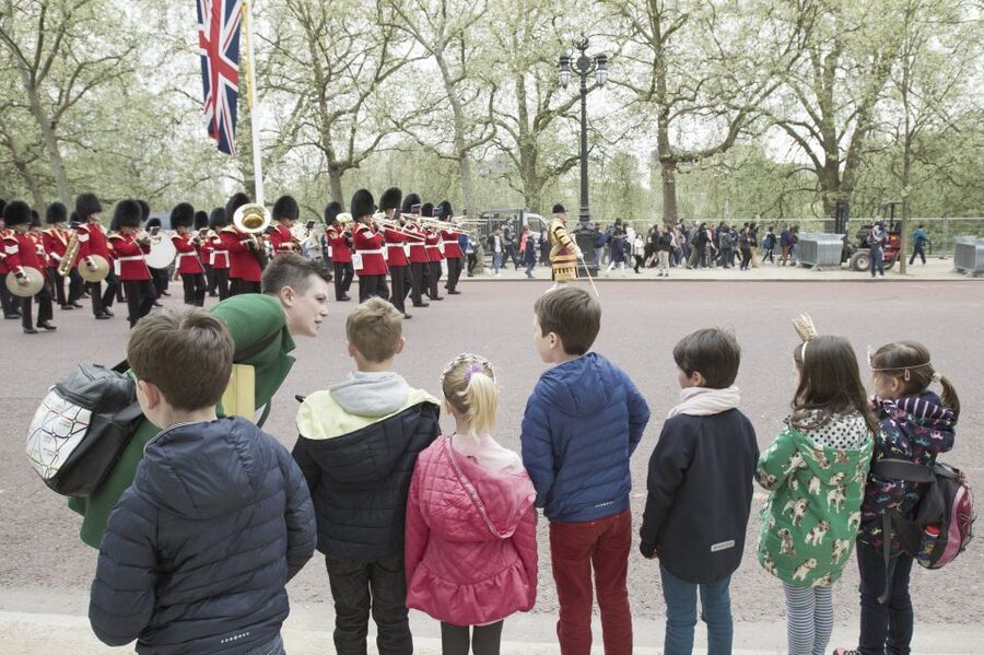 Bobbies, Corgis and the 7 Lions - Horse Guards Parade and the bobbies