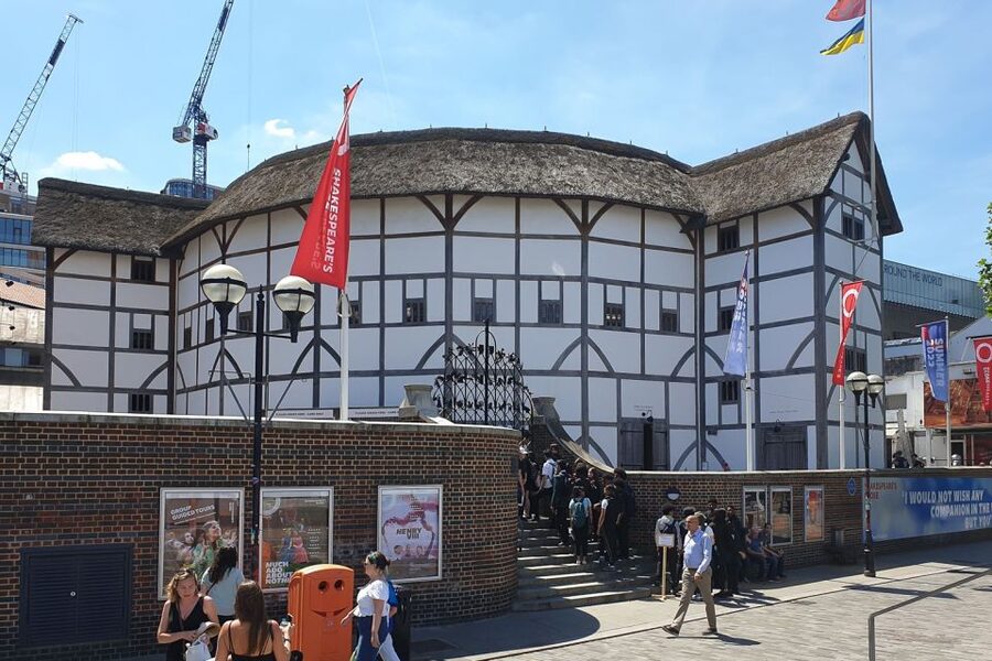 Booze, Brothels & the Bard: London's Bawdy Borough - Key points at a glance