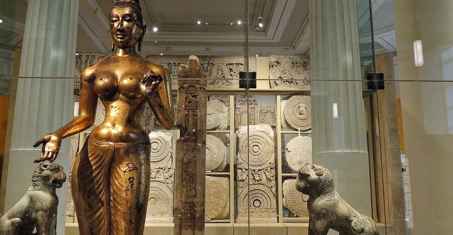 British Museum Tour: Rosetta Stone, Parthenon, Mummies - Egyptian mummies and burial customs