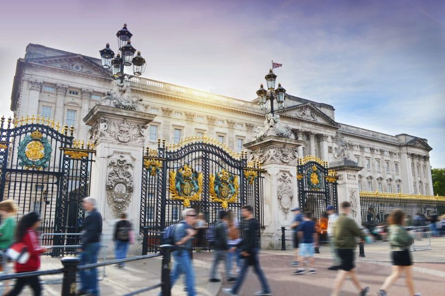 Buckingham Palace Visit and Changing of the Guard Tour - Entering Buckingham Palace and the State Rooms