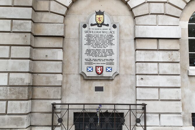 Burnings, Butchery & Black Death: A Walking Tour of London's Bloody Past - William Wallace’s memorial in the City