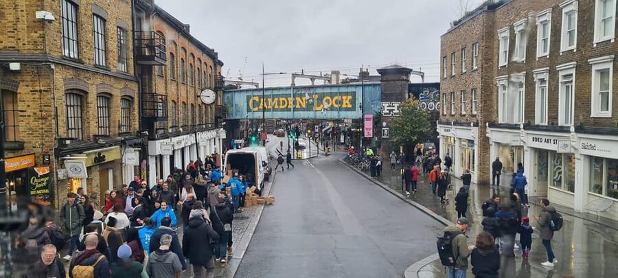 Camden Pub and Walking Tour - Starting outside Chalk Farm station