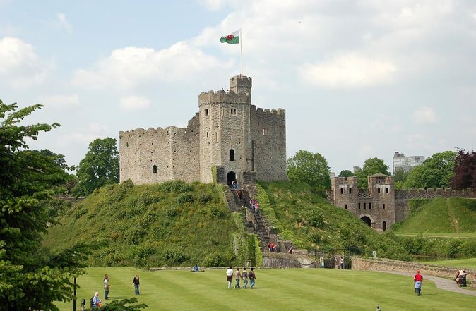 Cardiff Day Tour from London with Local Guide (Visit Wales) - A full Welsh day from London