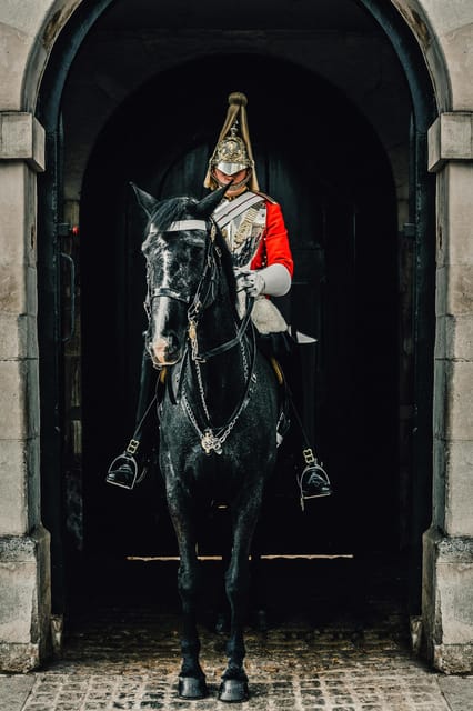 Changing of the Guard Experience in London - Key points at a glance