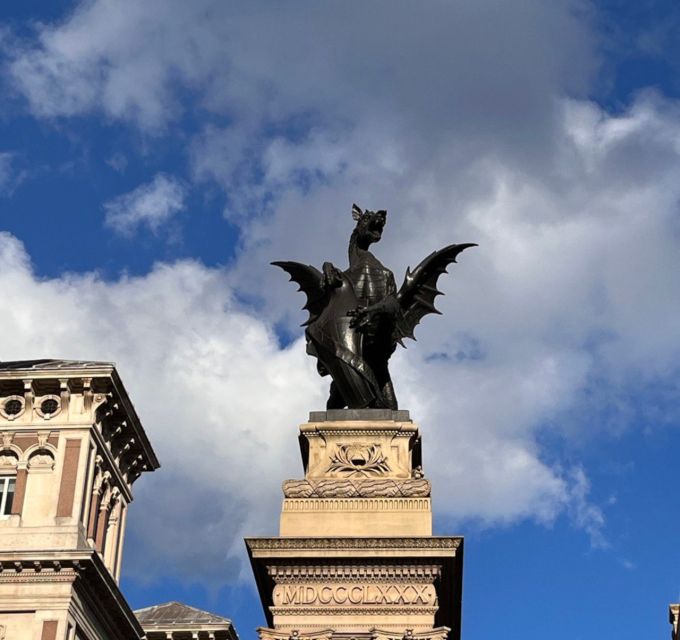 City of London Mystical and Dragons Walking Tour - The oldest tree and St. Paul’s Cathedral