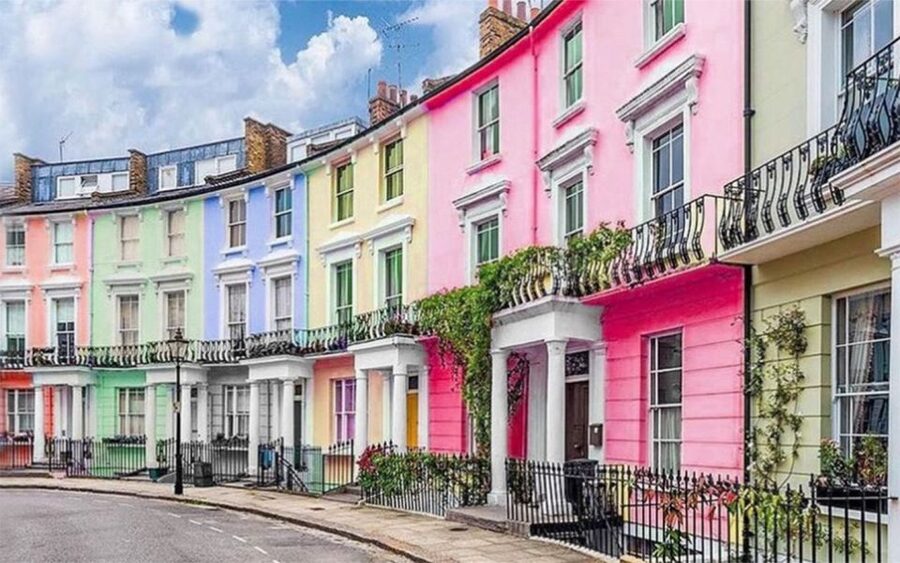Colourful Notting Hill Photography Tour - Pastel houses that reward careful framing