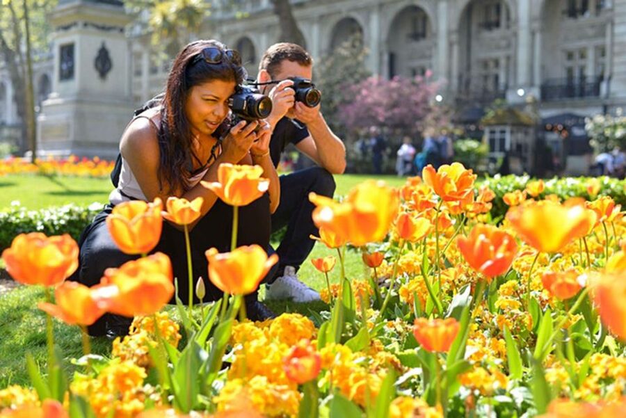 Colourful Notting Hill Photography Tour - Westbourne Grove and a luxury chocolate pause