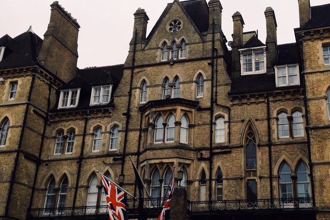Cotswolds Villages and Oxford Full Day Tour from London - The drive gives the tour its context