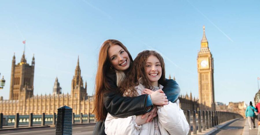Couple’s photo: Romantic photoshoot in London - Why a London photo session can be worth it