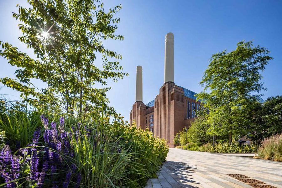 Destination London: E-Bike Tour - Battersea Power Station and the riverside