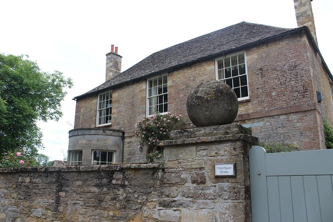 Downton Abbey and Village Small Group Tour from London - Time for gardens, views, and lunch