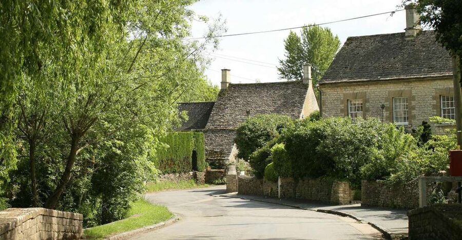 Downton Abbey Film Locations & Blenheim Palace Day Tour - Bampton, the real Downton village