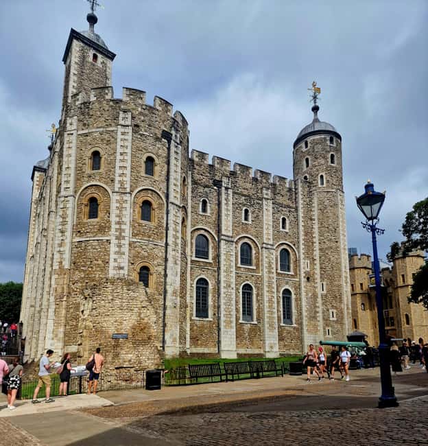Easy Access Tower of London Royal Secrets & Scandals Tour - Key points to know before you book