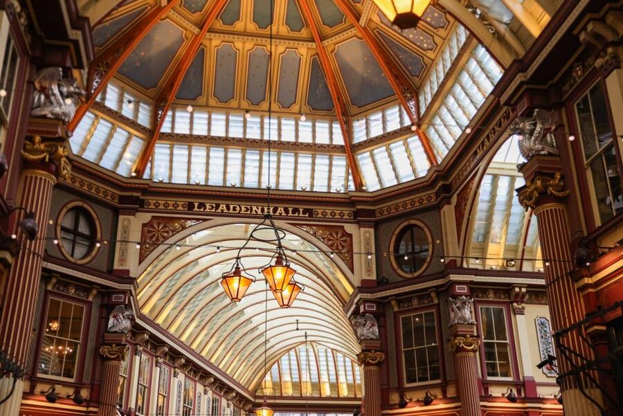 Eating London: Heart Of 'The City' Food Tour - Taverns, authors, and the first taste of old London