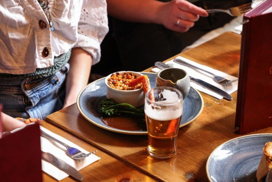 Eating London: Heart Of 'The City' Food Tour - Pies, buns, and British comfort food