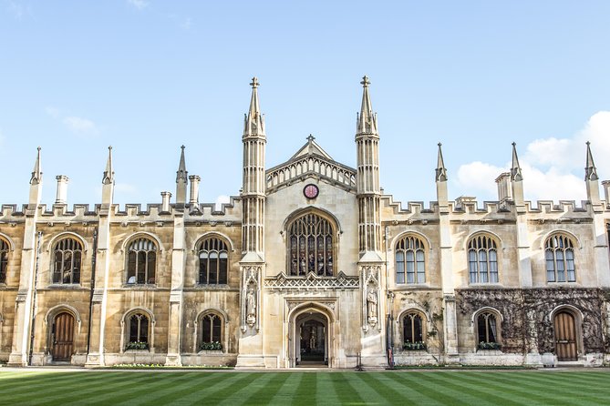 From London: Cambridge Day Trip Including Tour Guide - Getting your bearings on a guided Cambridge walk