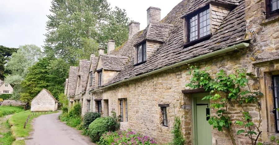 From London: Cotswolds Villages Small Group Day Tour - Who should book this day trip