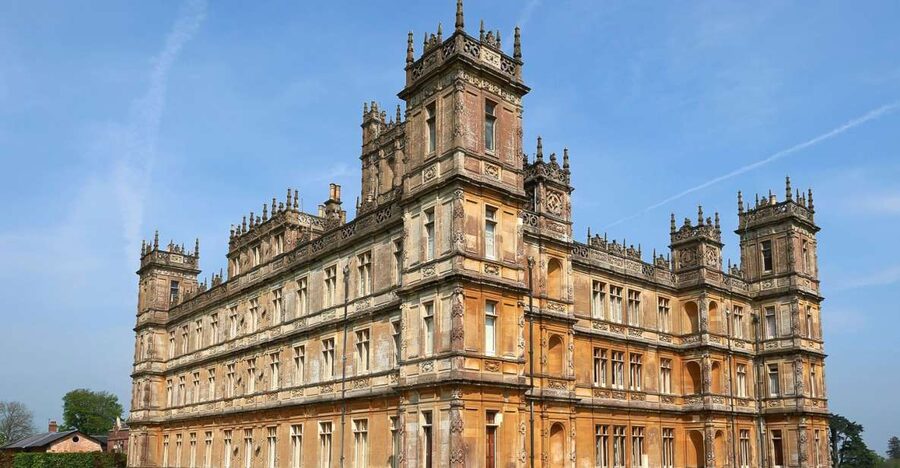 From London: Downton Abbey and Village Coach Tour - Finding Downton in Bampton village