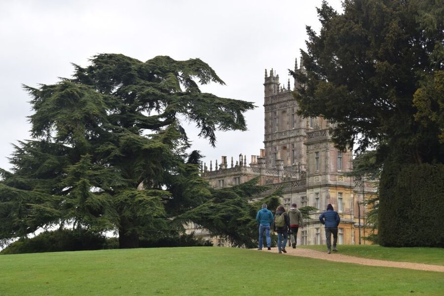 From London: Downton Abbey and Village Coach Tour - Why the guide can make or break the day
