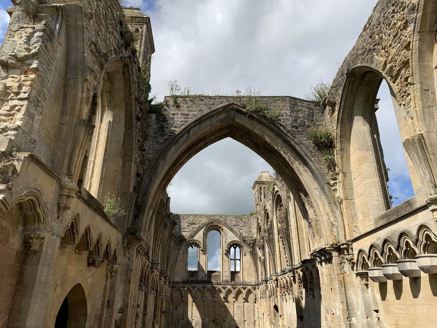 From London: Glastonbury and Cheddar Gorge Guided Day Trip - Key points at a glance