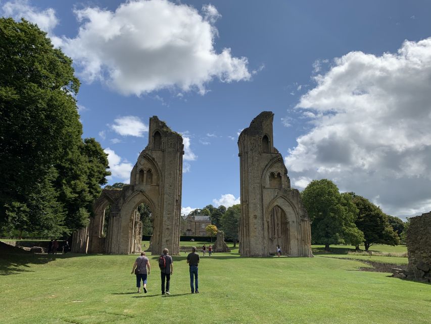 From London: Glastonbury and Cheddar Gorge Guided Day Trip - Cheddar Gorge, caves, cliffs, and Jacob’s Ladder
