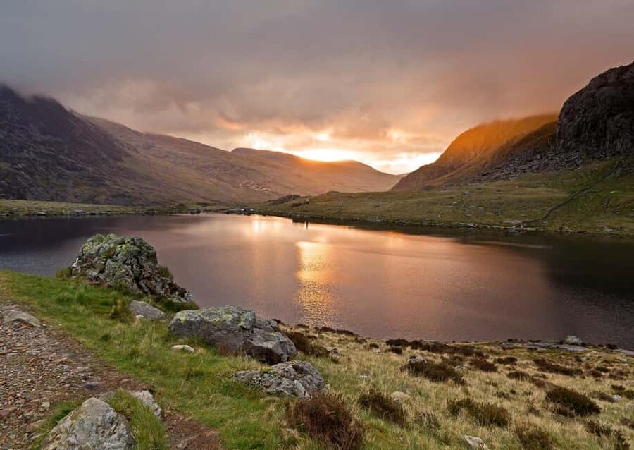 From London: North Wales, Snowdonia & Caernarfon Castle Tour - The 6:10 am Train from London Euston
