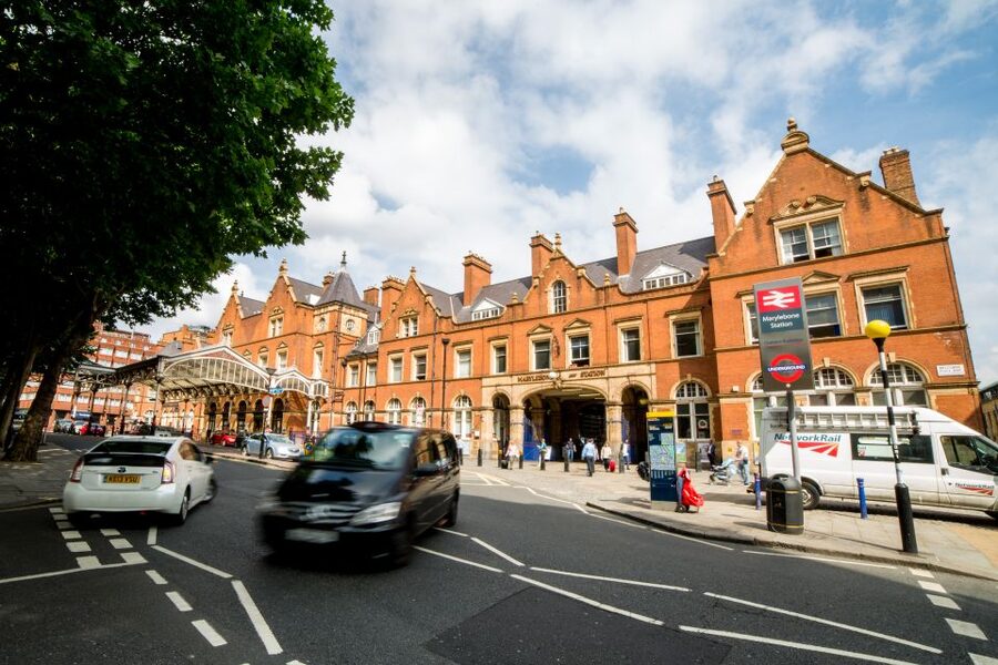 From London: Oxford by Rail & Harry Potter Insights Tour - The train ride to Oxford