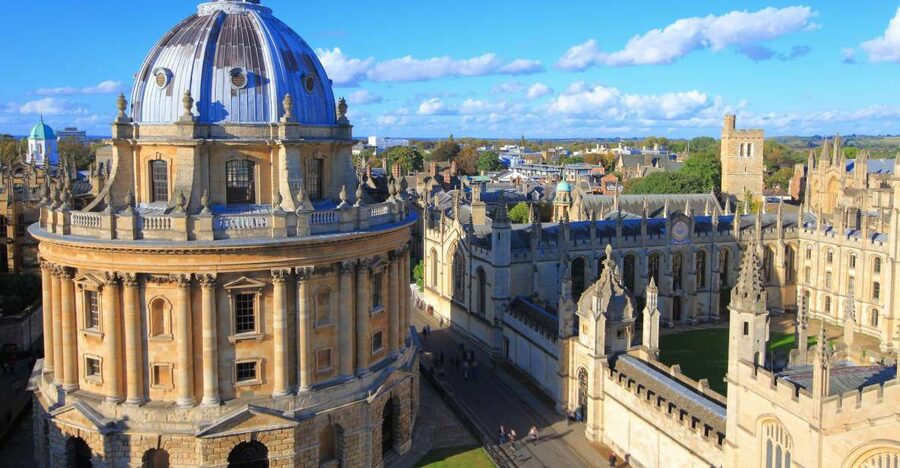 From London: Oxford by Rail & Harry Potter Insights Tour - Inside the Divinity School