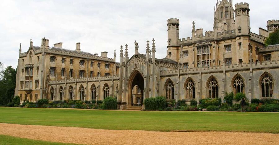 From London: Oxford & Cambridge Day Tour - King’s College Chapel is the grand finale