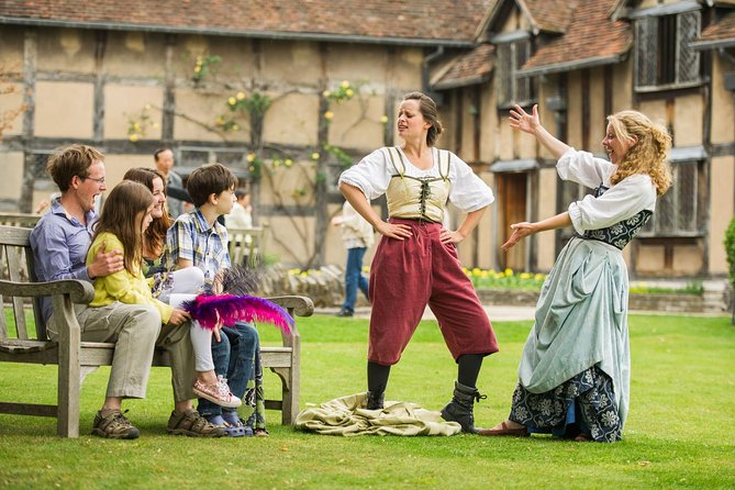From London: Shakespeare's Stratford-upon-Avon Day Trip by Coach - What free time in Stratford really gives you