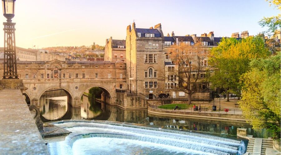 From London: Small Group Stonehenge, Bath & Cotswolds Tour - Transport, pace, and comfort