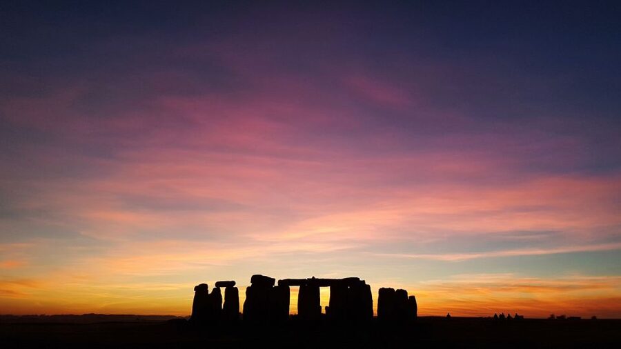 From London: Stonehenge Inner Circle and Windsor Day Trip - Who should book this day trip?