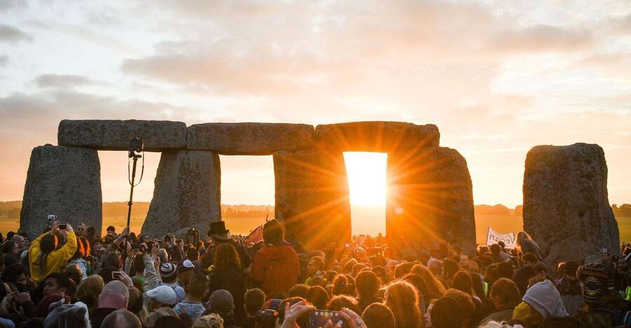 From London: Stonehenge Summer Solstice Sunrise Tour - Key points at a glance