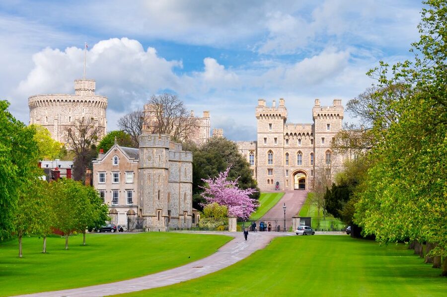 From London: Stonehenge, Windsor and Salisbury Guided Tour - Why this three-stop day works