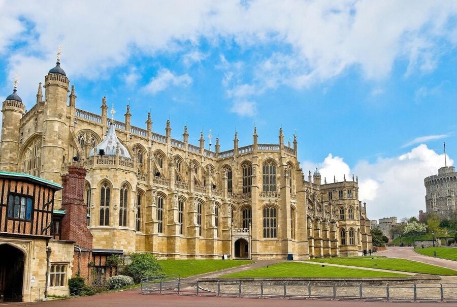From London: Stonehenge & Windsor Tour - Who should book this tour?