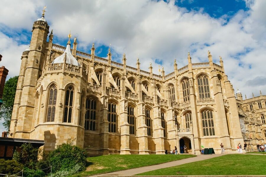 From London: Windsor, Oxford & Stonehenge Full-Day Trip - Who should book this tour?