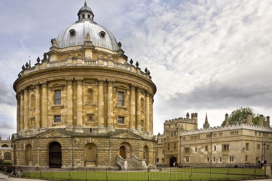 From London: Windsor, Oxford & Stonehenge Full-Day Trip - Leaving London by coach