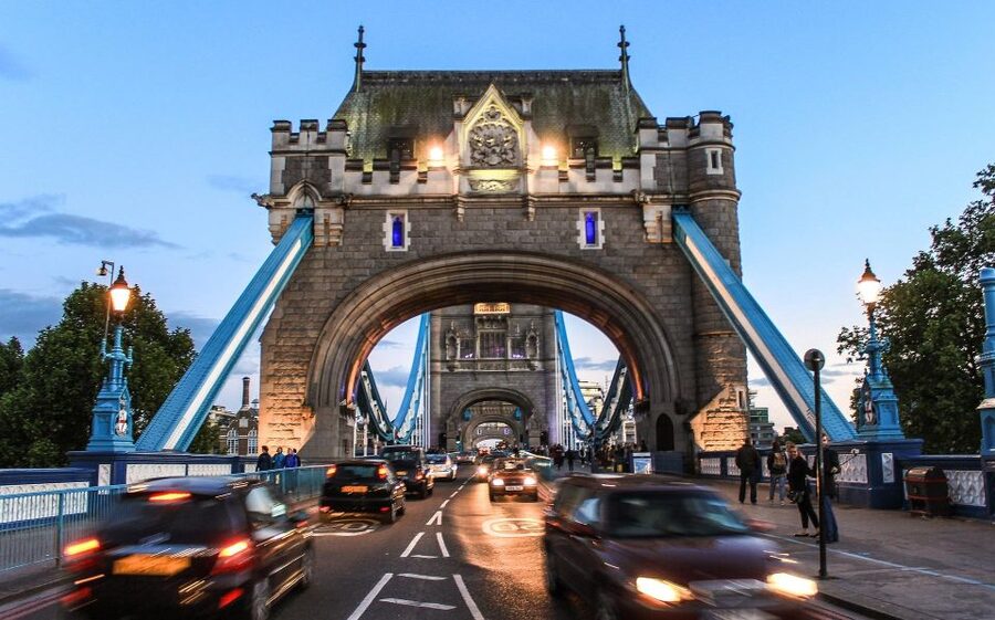 Full Day London Tour in a Private Vehicle with Admission - Is $708 per person a fair value?