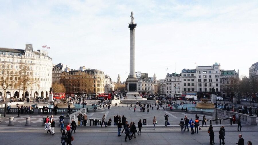 Full Day London Tour in a Private Vehicle with Admission - Westminster Abbey and the Parliament quarter