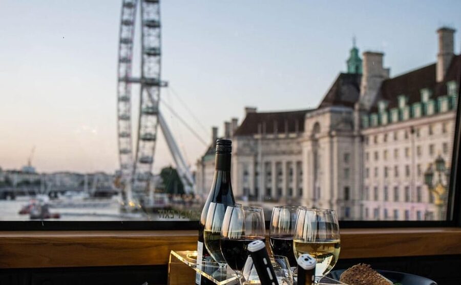 Gastronomic 6-course fine-dining dinner on Luxury London Bus - Chef Ignazio Nuccio’s British-French Menu