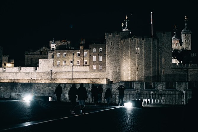 Ghost, Ghouls and Gallows Tour : Guided Tour with Boat Ride - Royal Parks after sunset
