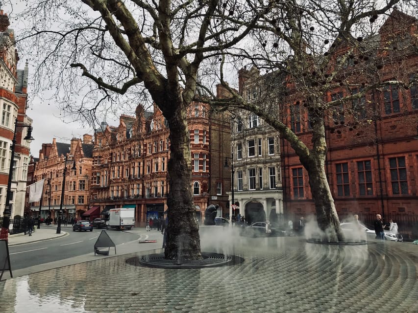Ghosts and Legends of Mayfair Walking Tour - London - Green Park, the open-air haunted stretch