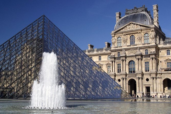 Guided Luxury Paris Day Trip with Optional Lunch at the Eiffel Tower - One hour on the Seine