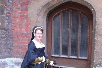 Hampton Court Palace Private Tour – Secrets of Henry VIII